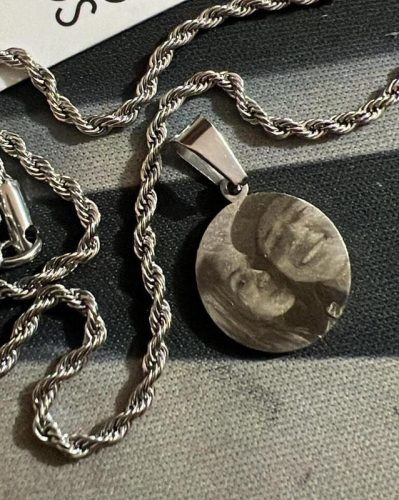 Colar Círculo Casal + Foto Personalizada photo review